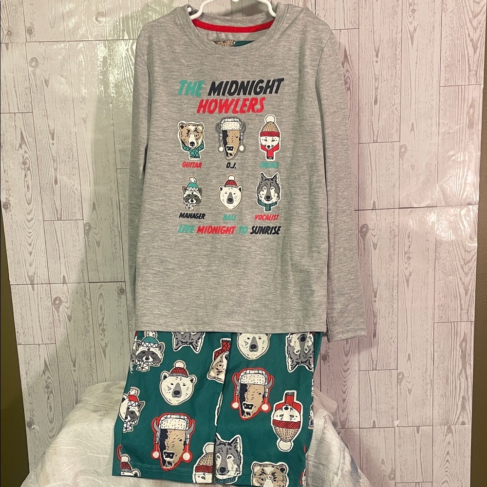 Cat & Jack Gray and Teal Animal Print Pajama Set
